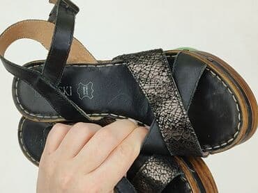 ccc klapki damskie na koturnie lasocki: Lewski, Sandały damskie, rozmiar 35 — 5