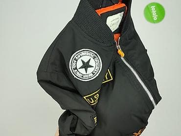 pull and bear botki: Męska kurtka bomberka Live.style, rozmiar S. Czarna, z pomarańczową — 4