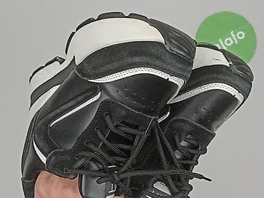 w.klapkach tekst: Sneakersy damskie, rozmiar 38 — 6