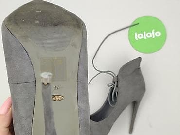 nike 38.5: Flat shoes for women, size 37 — 6