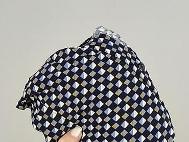 b: Women`s shirt, size XL — 6