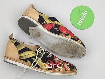 biale trampki mustang: Półbuty dla mężczyzn, rozmiar 43 — 2