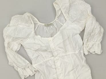 aplikacje z ubraniami: Bluzka damska, rozmiar S — 1