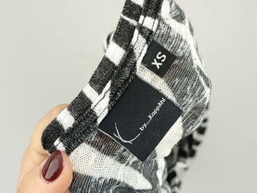bluzka z otworem na kciuk: KappAhl, T-shirt damski, rozmiar XS — 4