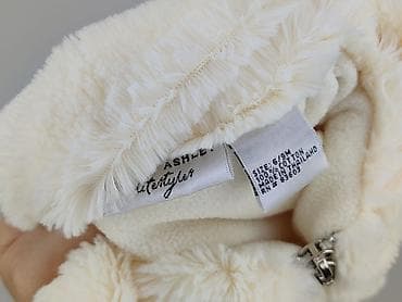hello kitty pijama: Kurtka, 6-9 miesięcy, stan - Bardzo dobry — 4