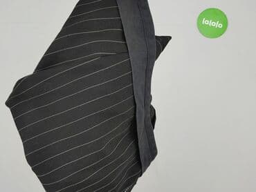 krótkie spodenki i nogi z cellulitem: Szorty damskie, M — 4