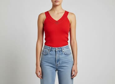 czerwona bluzki z dekoltem v: Bluzka damska, rozmiar S — 1