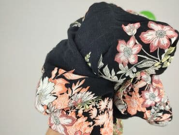 sandały na paskach: F&F, Bluzka damska, rozmiar S — 4