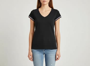 mystery box z koszulkami piłkarskimi: Fruit Of The Loom, T-shirt damski, rozmiar S — 6