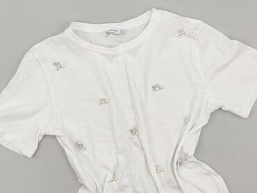 Stradivarius, Women`s T-shirt, size S at lalafo.pl Stradivarius, Women`s T-shirt, size S