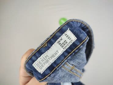 deposit photo dżins: Denim, Jeansy damskie, rozmiar M — 4