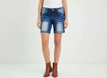 dziurawe dżinsy: Szorty damskie, rozmiar S — 1