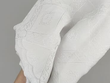 obrusy czerwone: Obrus 115 x 150, kolor - Biały, stan - Bardzo dobry — 4