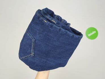 krótkie spodenki i nogi z cellulitem: Szorty damskie, M — 5