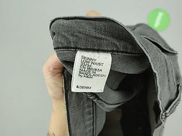czarne cargo pull and bear: H&M, Szorty dla mężczyzn, rozmiar L — 4