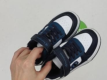 dresy marvel: Buty sportowe Champion, 28, Używany — 6