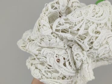 Ubrania damskie: Bluzka damska, M — 4