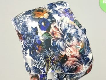 krótkie spodenki w kwiaty: Szorty damskie, rozmiar One size — 5