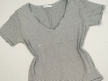Stradivarius, Women`s T-shirt, size S (EU 36)