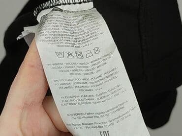 krótkie spodenki i nogi z cellulitem: FB Sister, Szorty damskie, XL — 6