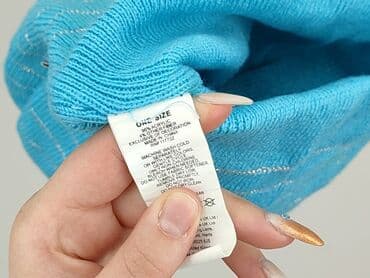 h: Hat, Female, condition - Very good — 4