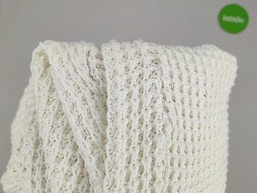 jacket reserved: Women`s sweater, size M — 4