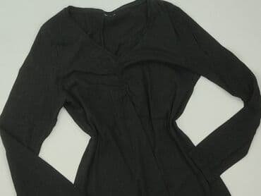 dodatki do czarnej bluzki: Bluzka damska, rozmiar S — 1