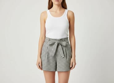 hm krótkie spodenki czarne: H&M, Szorty damskie, rozmiar M — 7