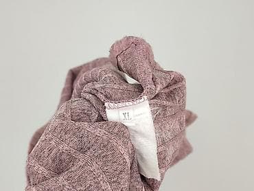 hello kitty kombinezon: T-shirt damski, rozmiar XL — 4