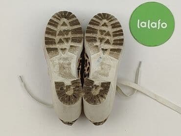 czarna sukienka i białe trampki: Sneakersy damskie, rozmiar 38 — 5