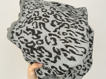Women: Women`s poncho, size One size — 4