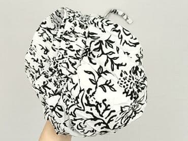 krótkie spodenki i nogi z cellulitem: Sinsay, Szorty damskie, rozmiar S — 7