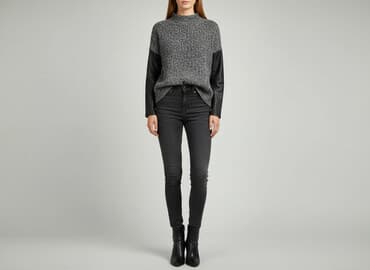 koszula damska z eko skóry: Women`s sweater, size One size — 1