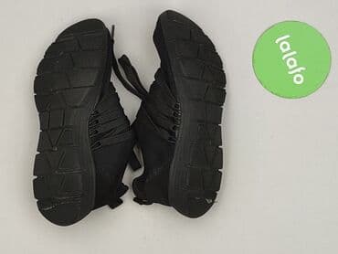 czarna sukienka i białe trampki: Sneakersy damskie, rozmiar 38 — 3