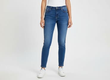 dżinsy od mohito: Mohito, Jeansy damskie, rozmiar M — 1