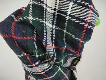 dzik bluzki: Ponczo damskie, rozmiar One size — 6