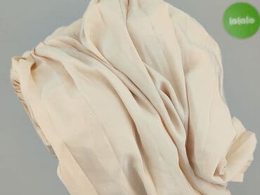 krótkie spodenki i nogi z cellulitem: Monki, Szorty damskie, XS — 6