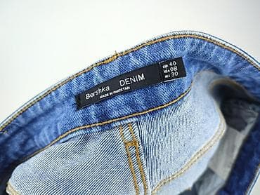 pull and bear dostawa: Bershka, Jeansy damskie, rozmiar M — 4