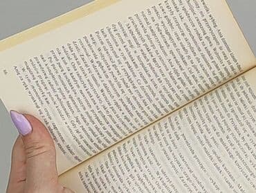 Książki: Książka, gatunek - Powieść, stan - Bardzo dobry — 3