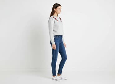 h m krótkie bluzy: H&M, Bluza damska
, rozmiar M — 1