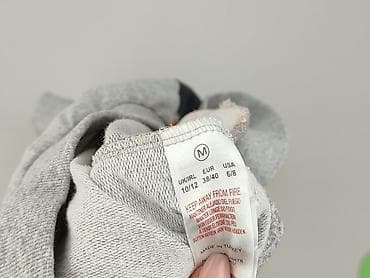 bluzki markowe: Bluza damska
, rozmiar M — 4