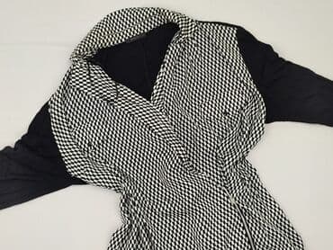 mohito bluzka z dekoltem v: Mohito, Women's blouse, size M — 2