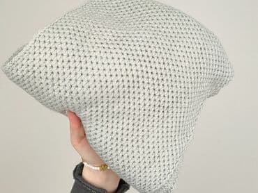 h: Scarf, Female, condition - Very good — 4