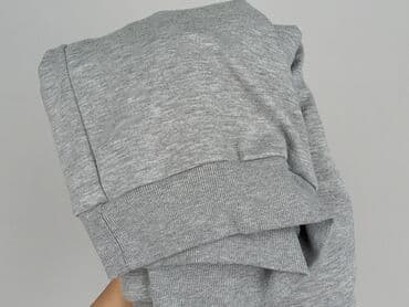 Hoodie: Women`s hoodie, size L — 6