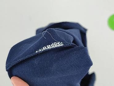 Ubrania damskie: T-shirt damski, rozmiar XL — 4