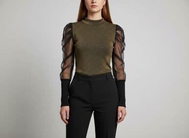 bluzka z cekinami damska: Women's blouse, size S — 1