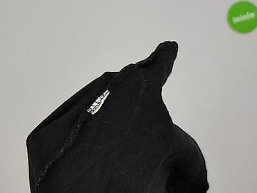 Ubrania damskie: Stradivarius, T-shirt damski, rozmiar M — 7