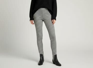 leginsy c a: Legginsy Eleganckie damskie, rozmiar M — 1