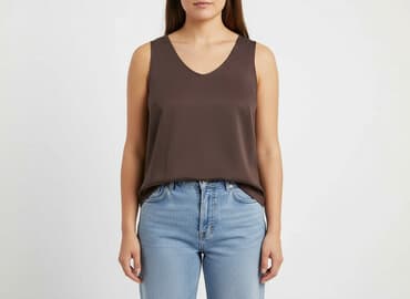 mystery box z koszulkami piłkarskimi: T-shirt damski, rozmiar 3XL — 6