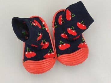 buty dziecięce wsuwane: Kapcie 22, Używany — 1
